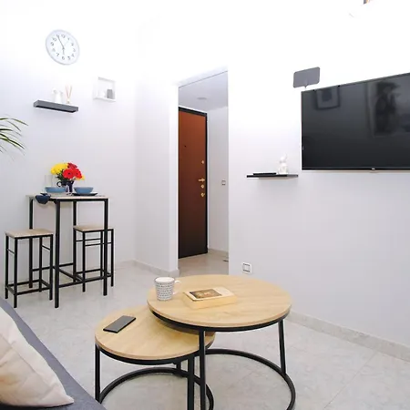 10 Min Duomo Free Parking Wifi Ac Milan