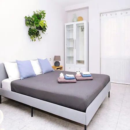 10 Min Duomo Free Parking Wifi Ac Apartment